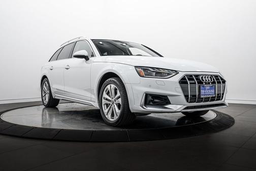 Glacier White Metallic 2022 Audi A4 allroad 45 Premium Plus