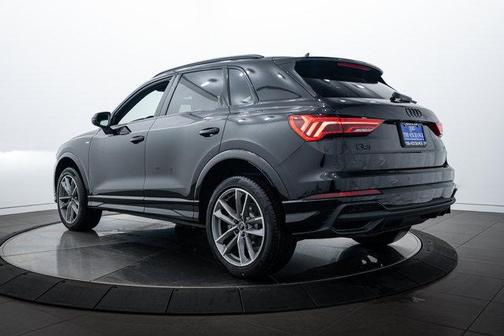 2025 Audi Q3 S line Premium
