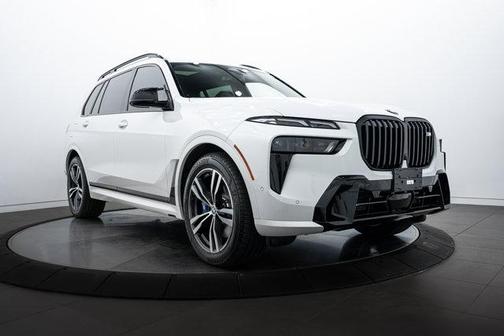 2025 BMW X7 M60i