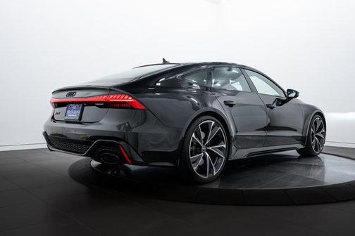 2023 Audi RS 7 4.0T
