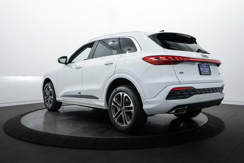 2025 Audi Q5 Premium