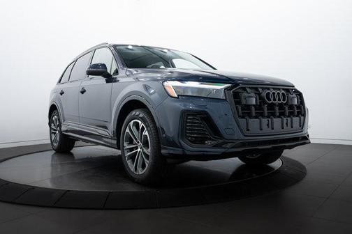 2025 Audi Q7 45 Premium Plus
