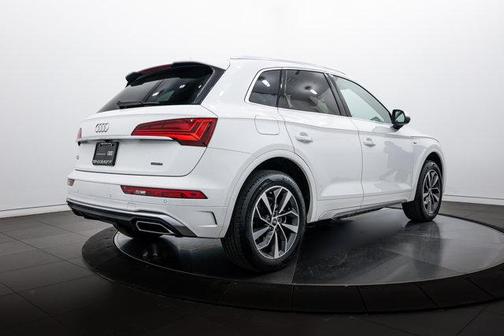 2023 Audi Q5 45 S line Premium Plus