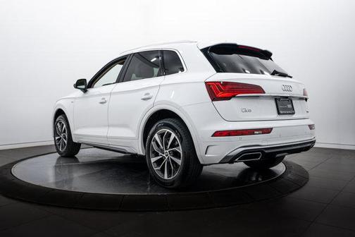 2023 Audi Q5 45 S line Premium Plus