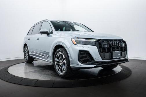 2025 Audi Q7 45 Premium Plus