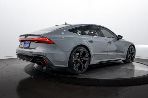 2023 Audi RS 7 4.0T