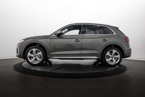 2024 Audi Q5 45 S line Premium Plus