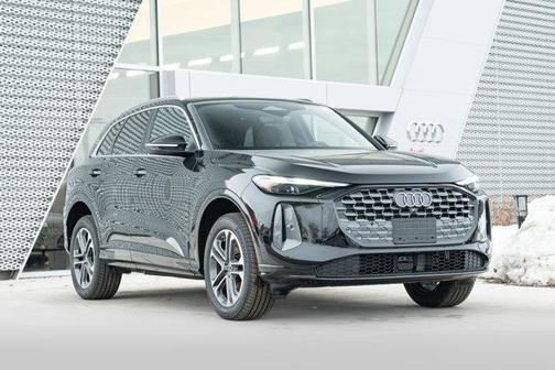 2025 Audi Q5 Premium