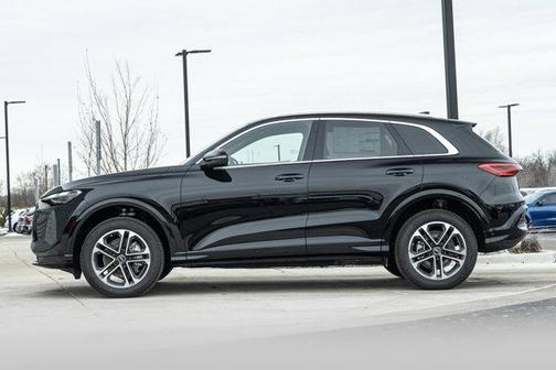 2025 Audi Q5 Premium