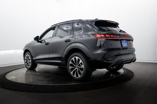 Mythos 2026 Audi Q3 S line