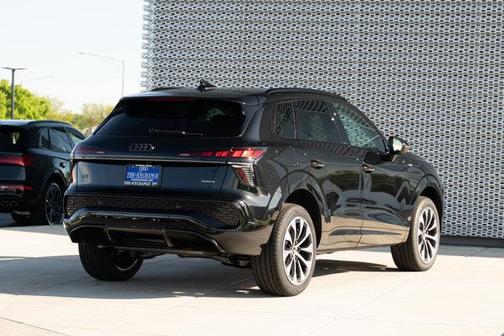 Mythos 2026 Audi Q3 S line