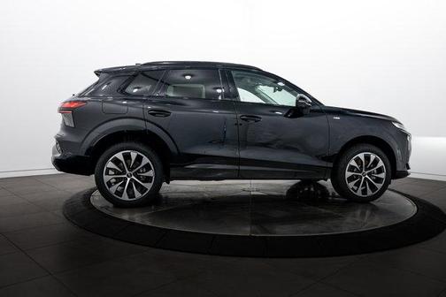 Mythos 2026 Audi Q3 S line