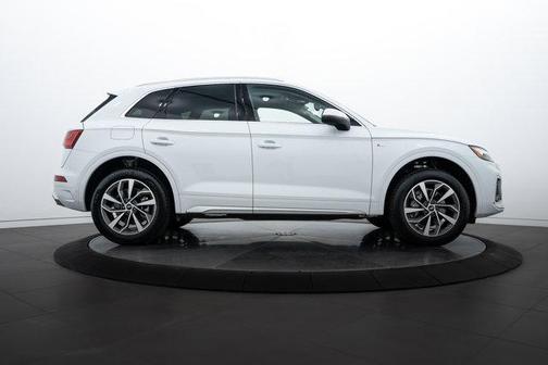 2025 Audi Q5 45 S line Premium Plus