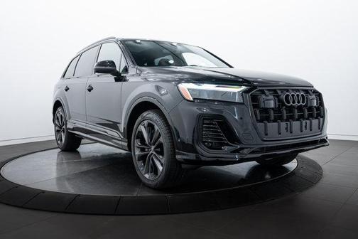 2025 Audi Q7 55 Premium Plus