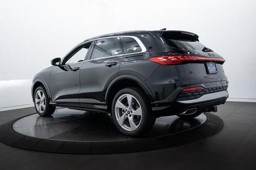 2025 Audi Q5 Premium Plus