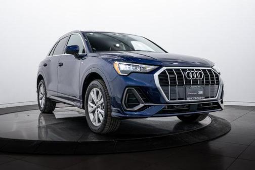 2022 Audi Q3 45 S line Premium