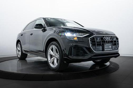 2022 Audi Q8 55 Premium Plus