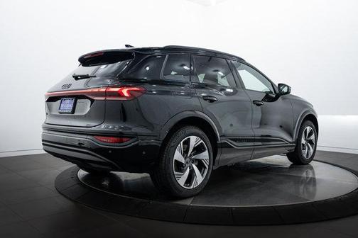 2025 Audi Q6 e-tron Premium Plus