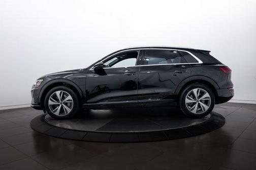 2024 Audi Q8 e-tron Premium Plus