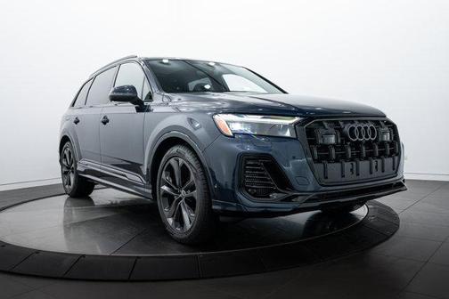 2025 Audi Q7 55 Premium Plus