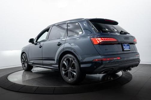 2025 Audi Q7 55 Premium Plus