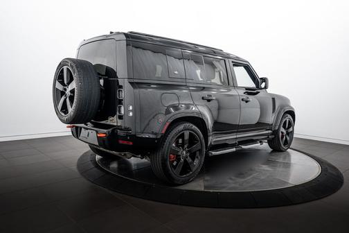 Santorini Black Metallic 2023 Land Rover Defender X