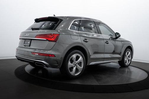 2023 Audi Q5 45 S line Premium Plus