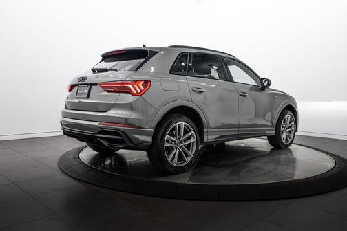 Chronos Gray Metallic 2023 Audi Q3 45 S line Premium Plus