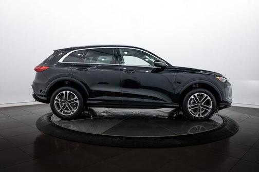 2025 Audi Q5 Premium