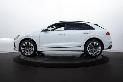 2025 Audi Q8 55 Premium Plus