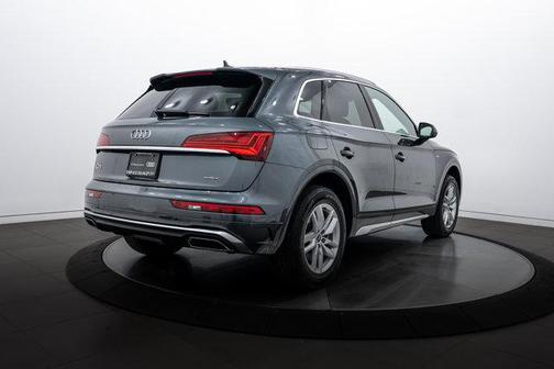 2023 Audi Q5 45 S line Premium