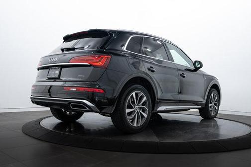 2022 Audi Q5 45 S line Premium