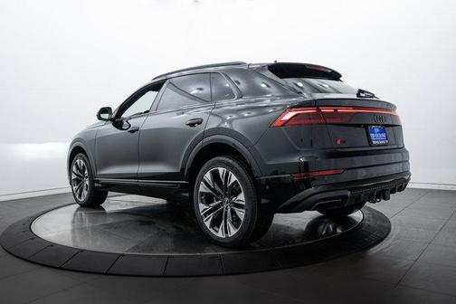 2025 Audi Q8 55 Premium Plus