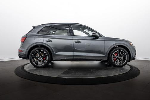 Daytona Gray Pearl Effect 2023 Audi SQ5 3.0T Prestige