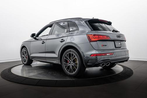 Daytona Gray Pearl Effect 2023 Audi SQ5 3.0T Prestige