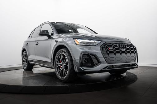 Daytona Gray Pearl Effect 2023 Audi SQ5 3.0T Prestige