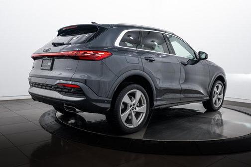 2025 Audi Q5 Premium Plus