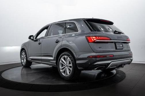 2025 Audi Q7 55 Premium Plus