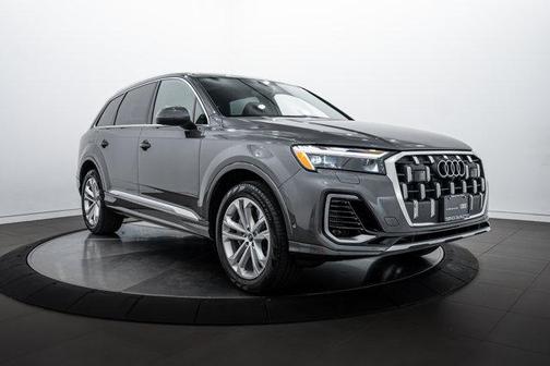 2025 Audi Q7 55 Premium Plus
