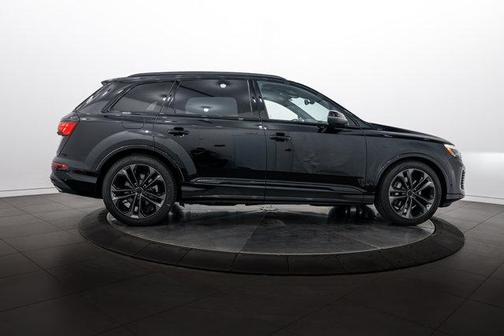 Mythos Black Metallic 2026 Audi Q7 55 Premium Plus