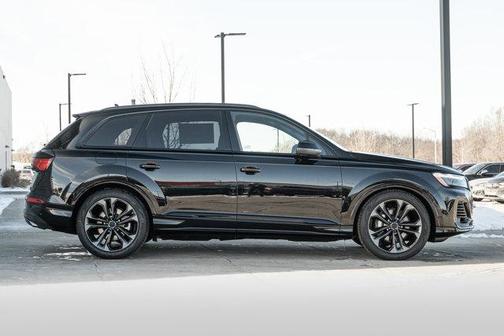 Mythos Black Metallic 2026 Audi Q7 55 Premium Plus