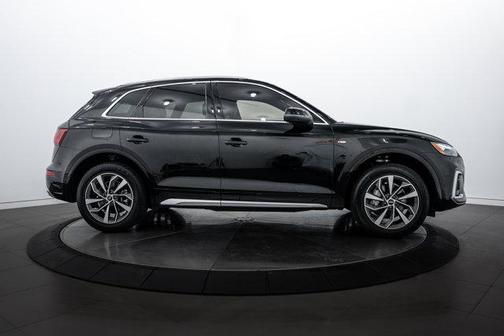 2022 Audi Q5 45 S line Premium Plus