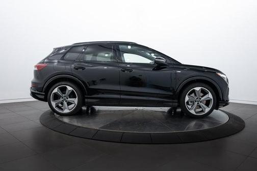 2025 Audi Q4 e-tron Premium Plus