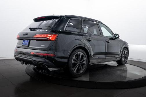 2026 Audi Q7 55 Premium Plus
