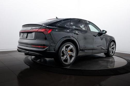 2023 Audi e-tron S Sportback Prestige