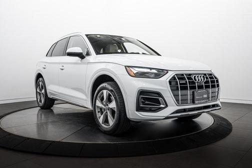 Glacier White Metallic 2025 Audi Q5 40 Premium Plus