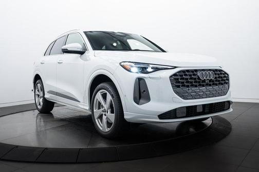 2025 Audi Q5 Premium Plus
