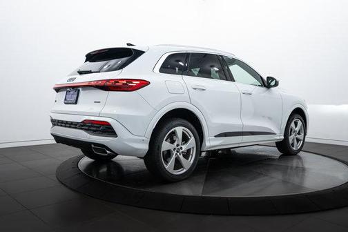 2025 Audi Q5 Premium Plus