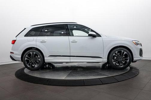 2026 Audi Q7 55 Premium Plus