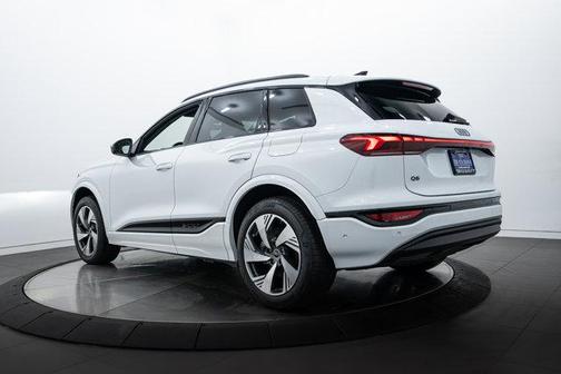 2025 Audi Q6 e-tron Premium Plus